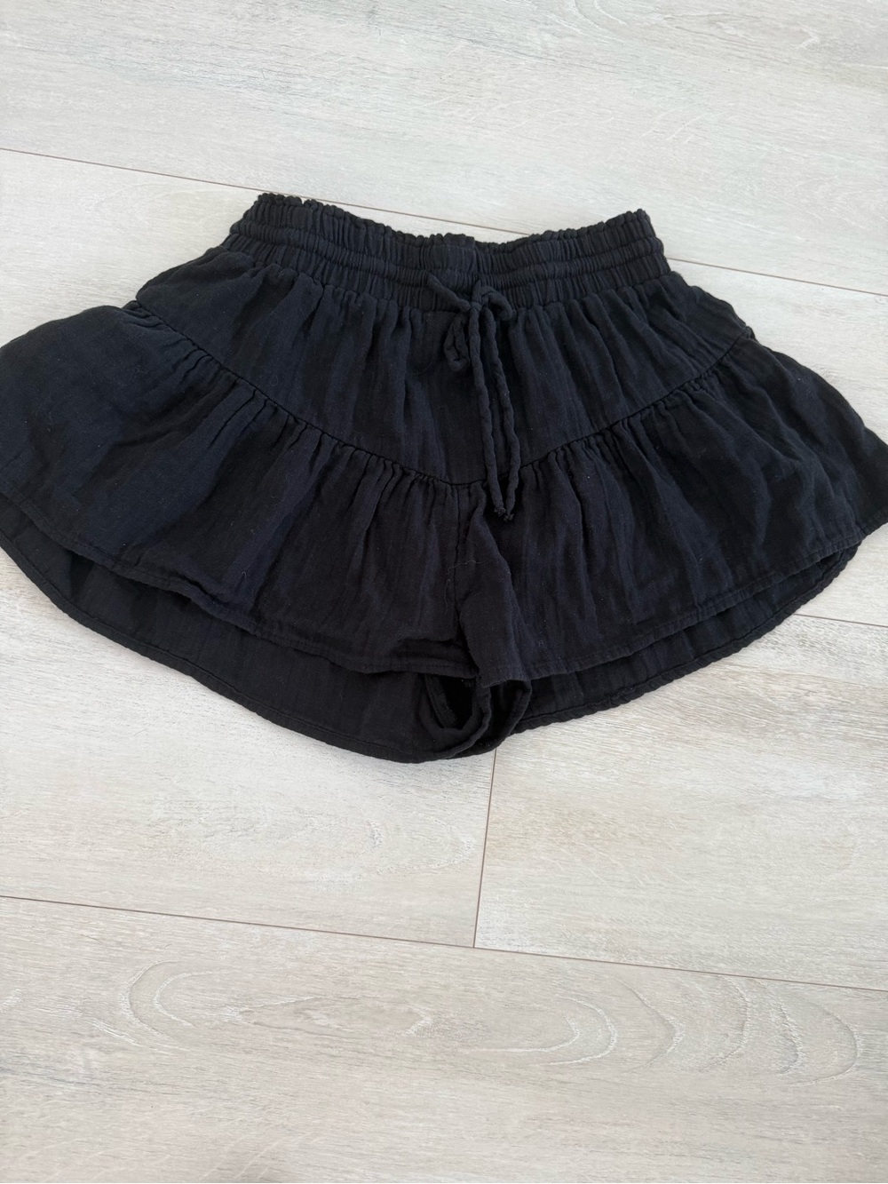 Aeropostale Black High-Waist Tiered Ruffle Shorts